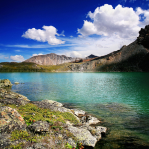 Яркие фото Озеро на Курайском хребте