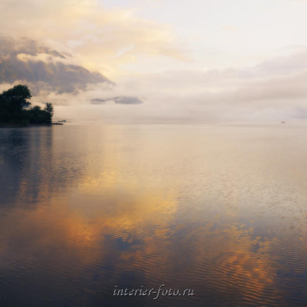 Туманное утро на Телецком озере - Карагай