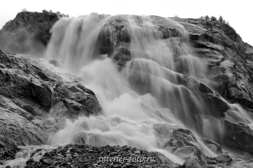 Алибекский водопад в Домбае