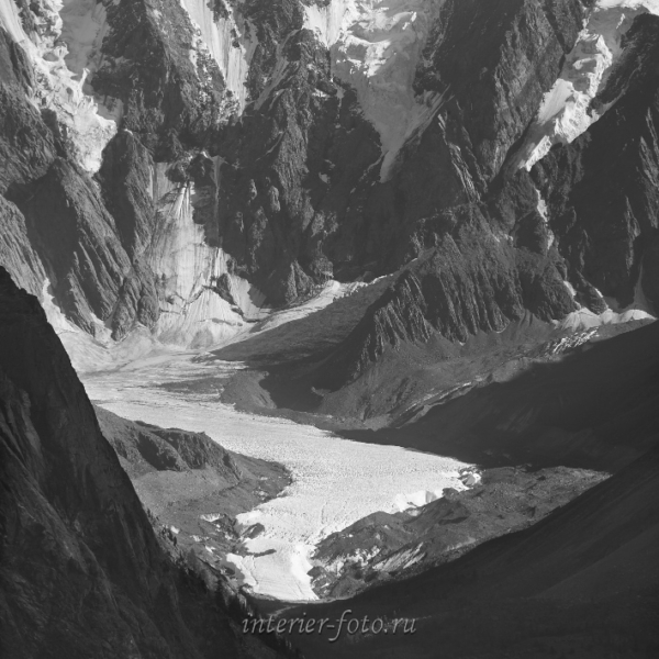 Черно-белое фото Маашейский ледник