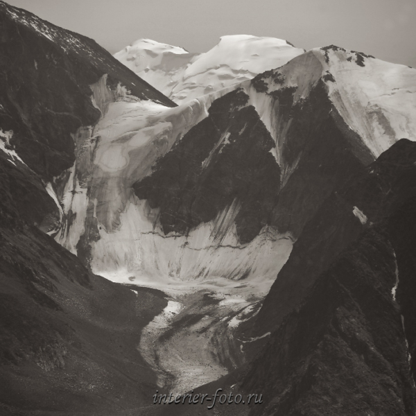 Черно-белое фото Ледник