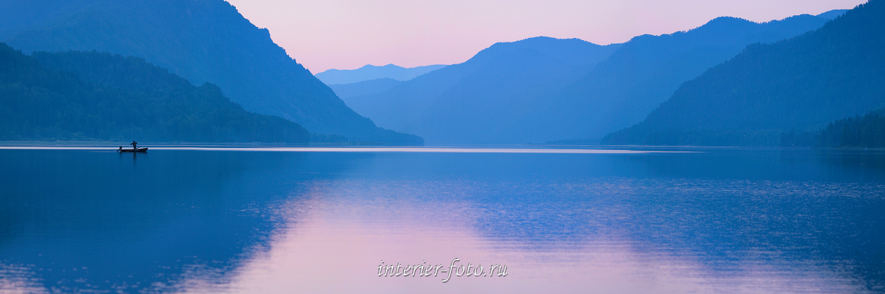 Пейзаж рассвет на Телецком озере